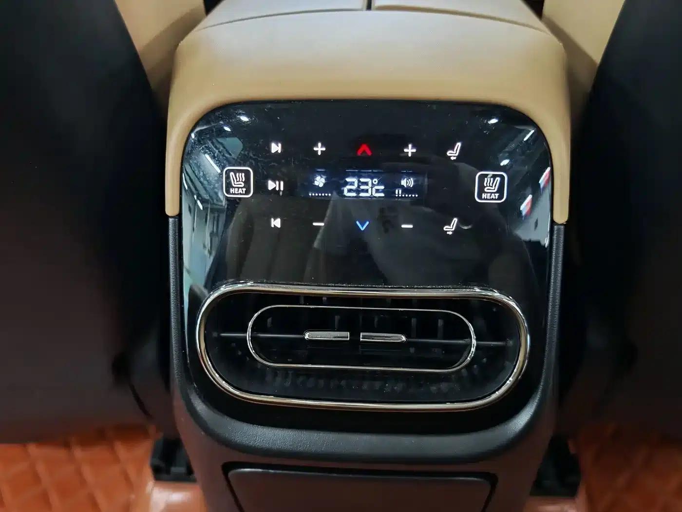 Leapmotor C11 2024 Pure Electric 580 Premium Edition — миниатюра 8