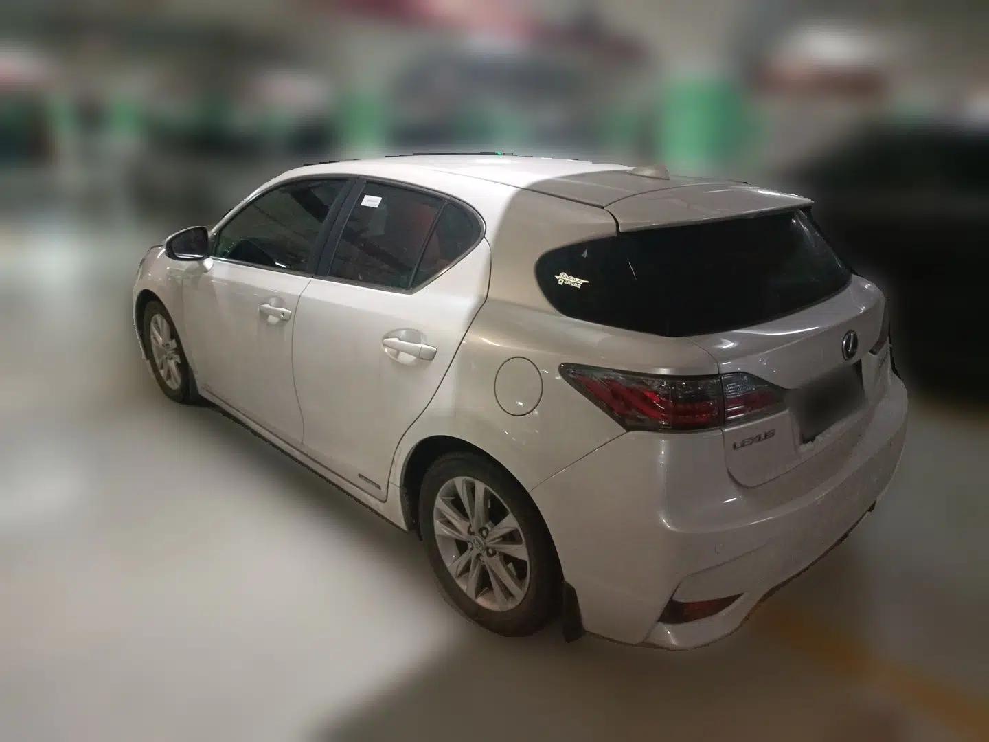Lexus CT 2015 CT200h Night Rider Edition — миниатюра 4