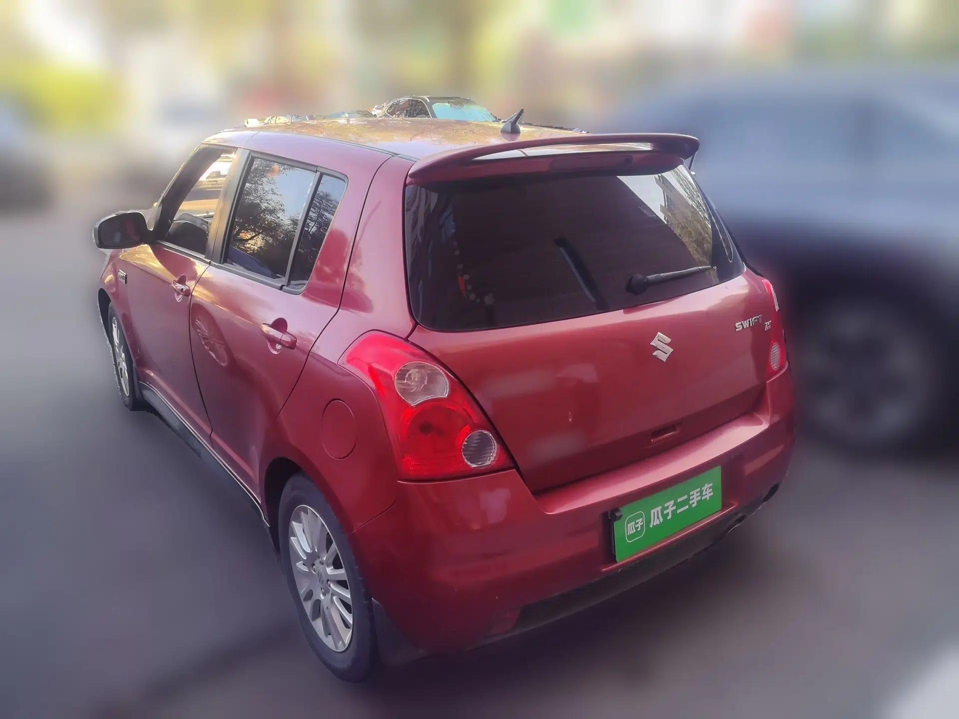 Suzuki Swift 2011 1.5L Manual Fashion Edition — миниатюра 4