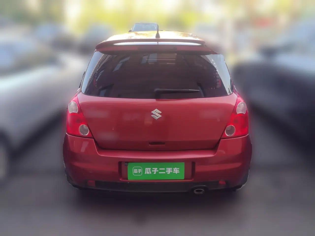 Suzuki Swift 2011 1.5L Manual Fashion Edition — миниатюра 5