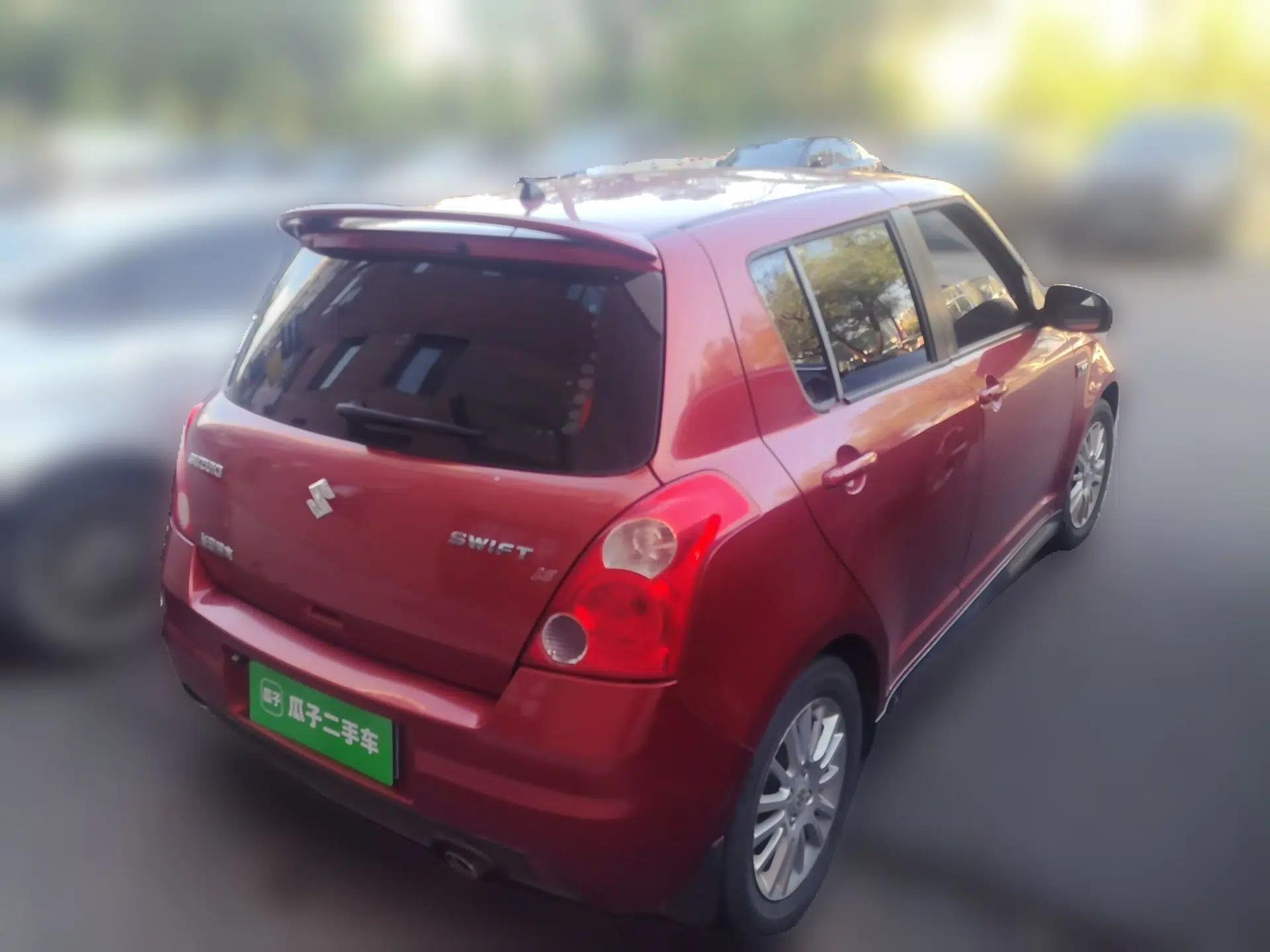Suzuki Swift 2011 1.5L Manual Fashion Edition — миниатюра 6