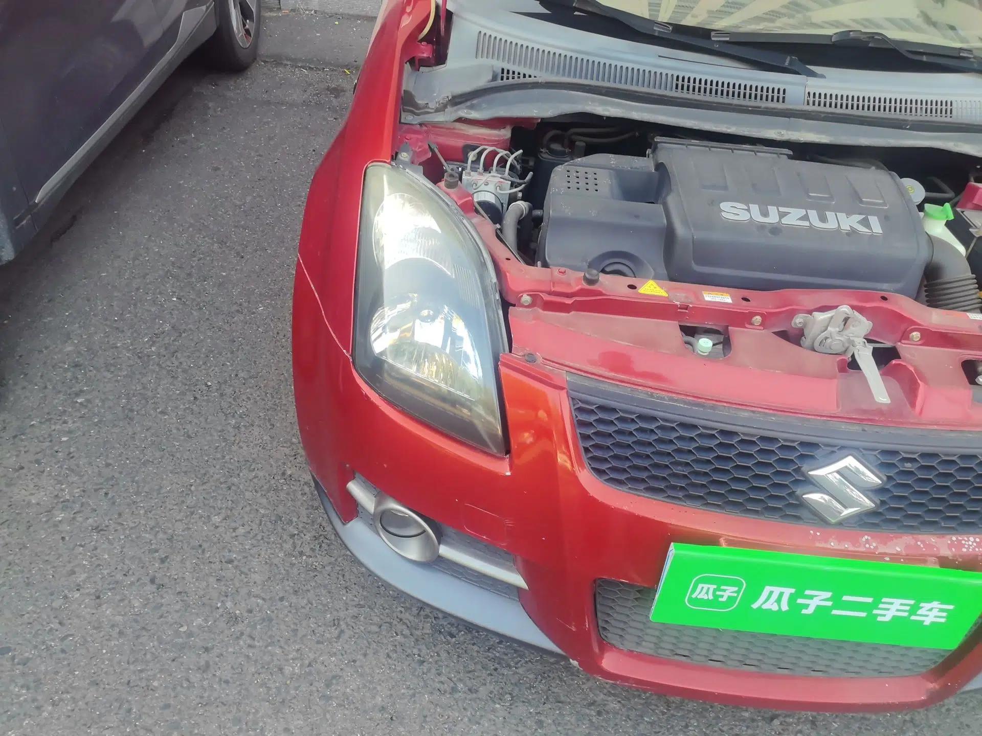 Suzuki Swift 2011 1.5L Manual Fashion Edition — миниатюра 7