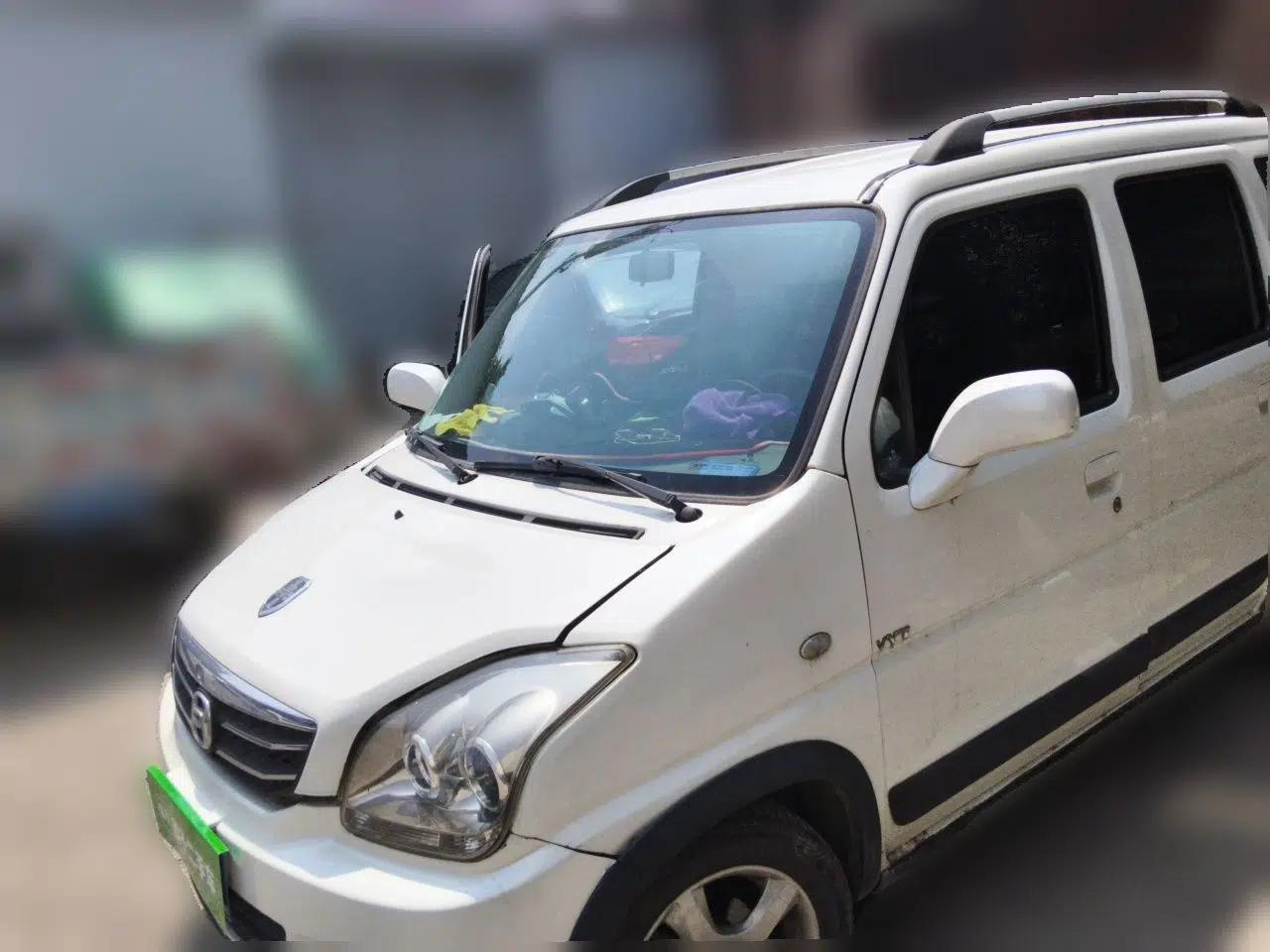 Suzuki Wagon R X5 2013 Cruise Edition 1.4L VVT Standard Model — миниатюра 1