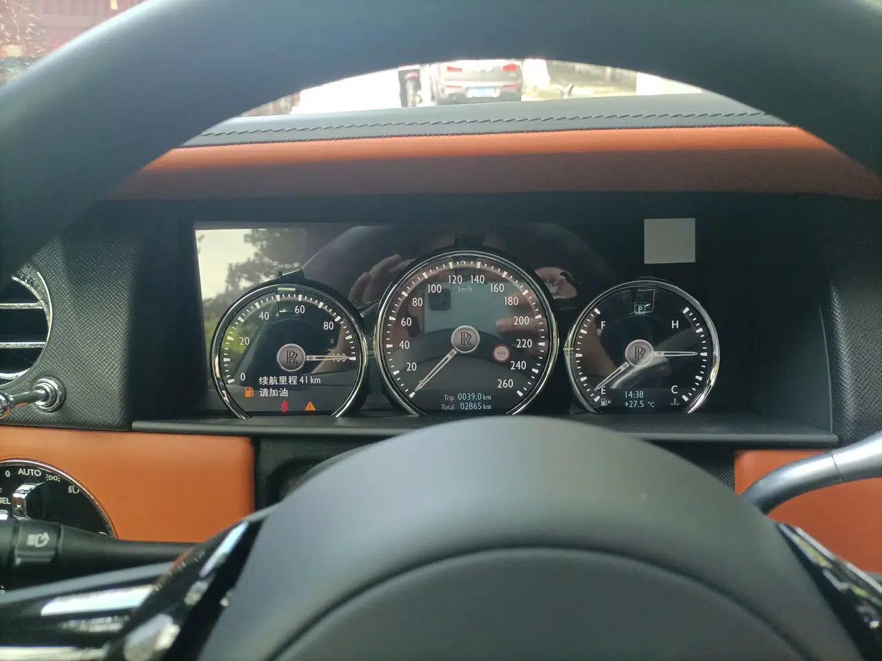 Rolls-Royce Cullinan 2020 Black Badge model — миниатюра 11