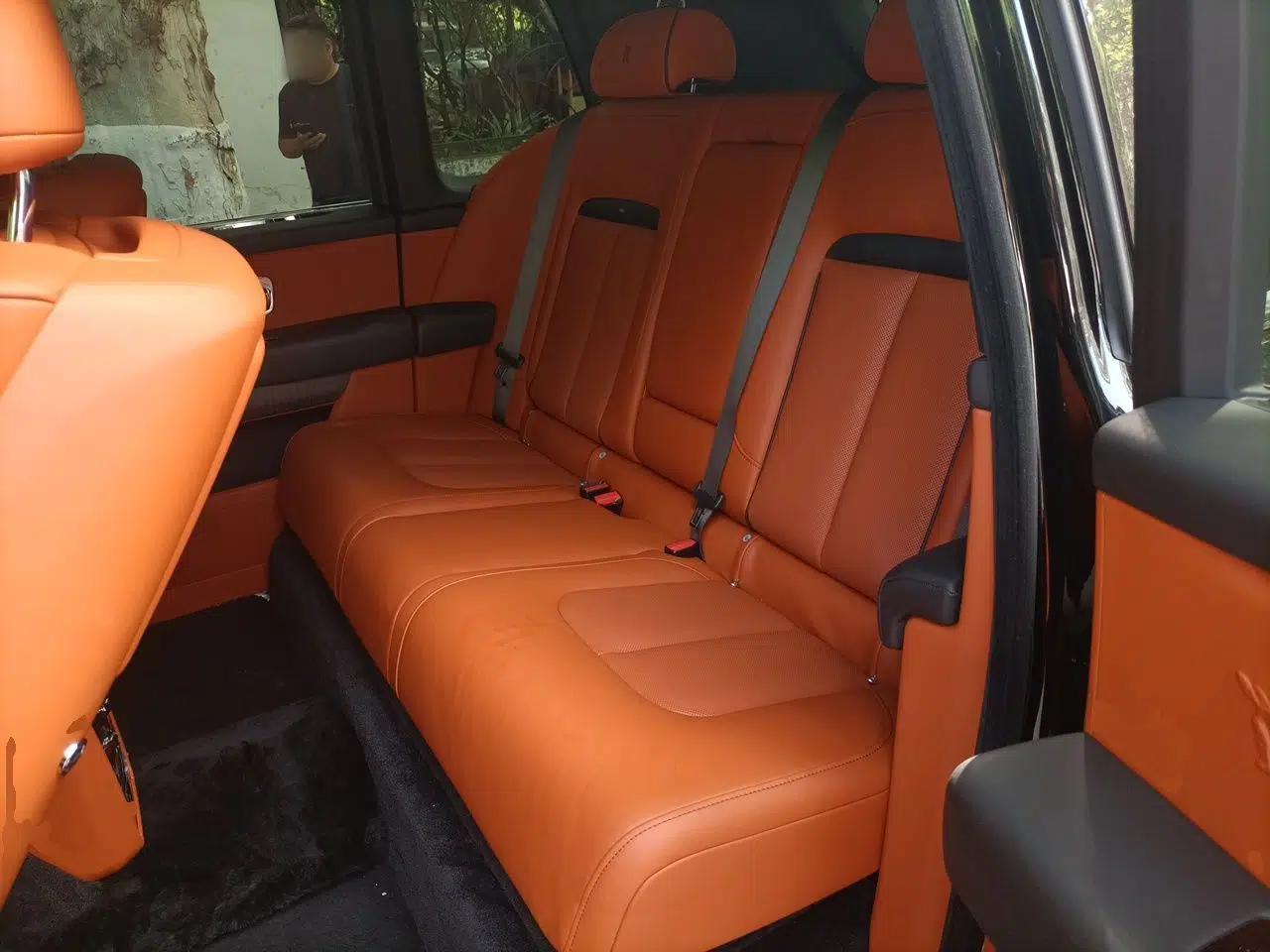 Rolls-Royce Cullinan 2020 Black Badge model — миниатюра 17