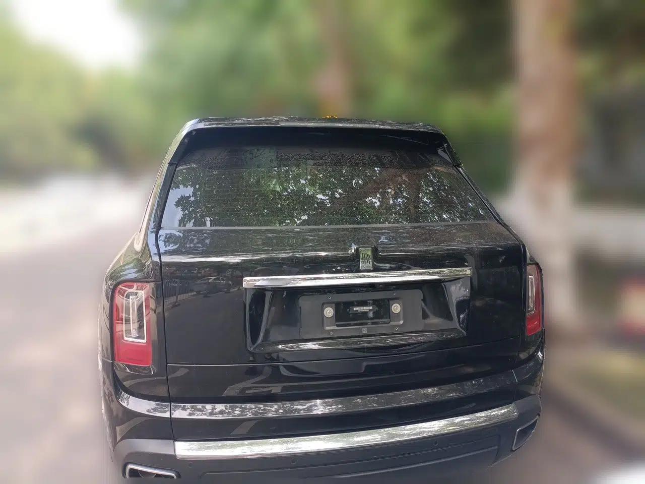 Rolls-Royce Cullinan 2020 Black Badge model — миниатюра 5