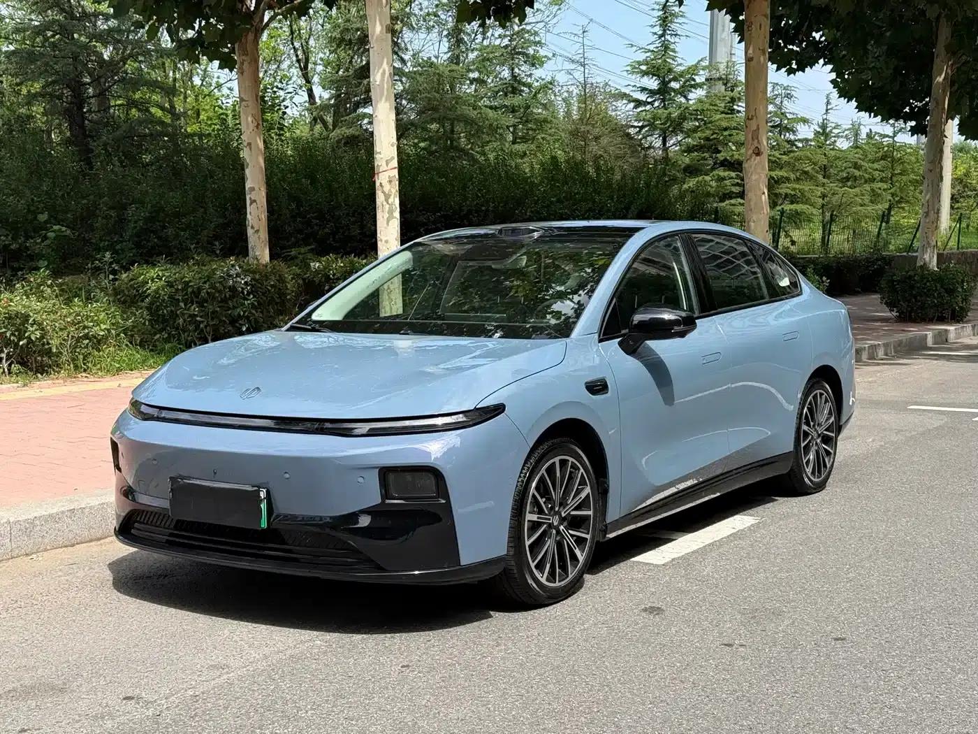 Leapmotor B01 2025 Model 550 LiDAR Edition — миниатюра 1