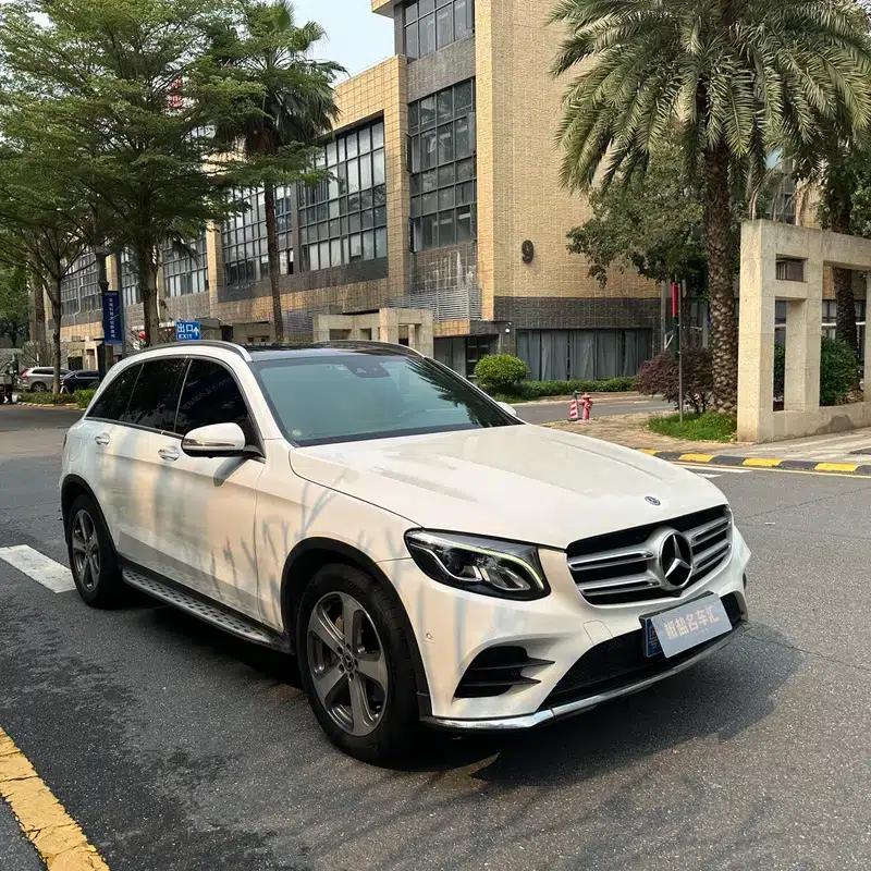2017 Mercedes-Benz GLC 260 4MATIC Luxury — миниатюра 3
