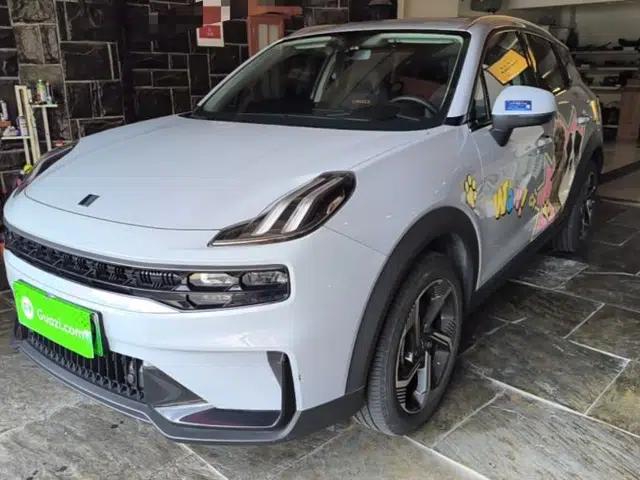 Lynk & Co 06 EM-P 2023 1.5T Remix PHEV Pro