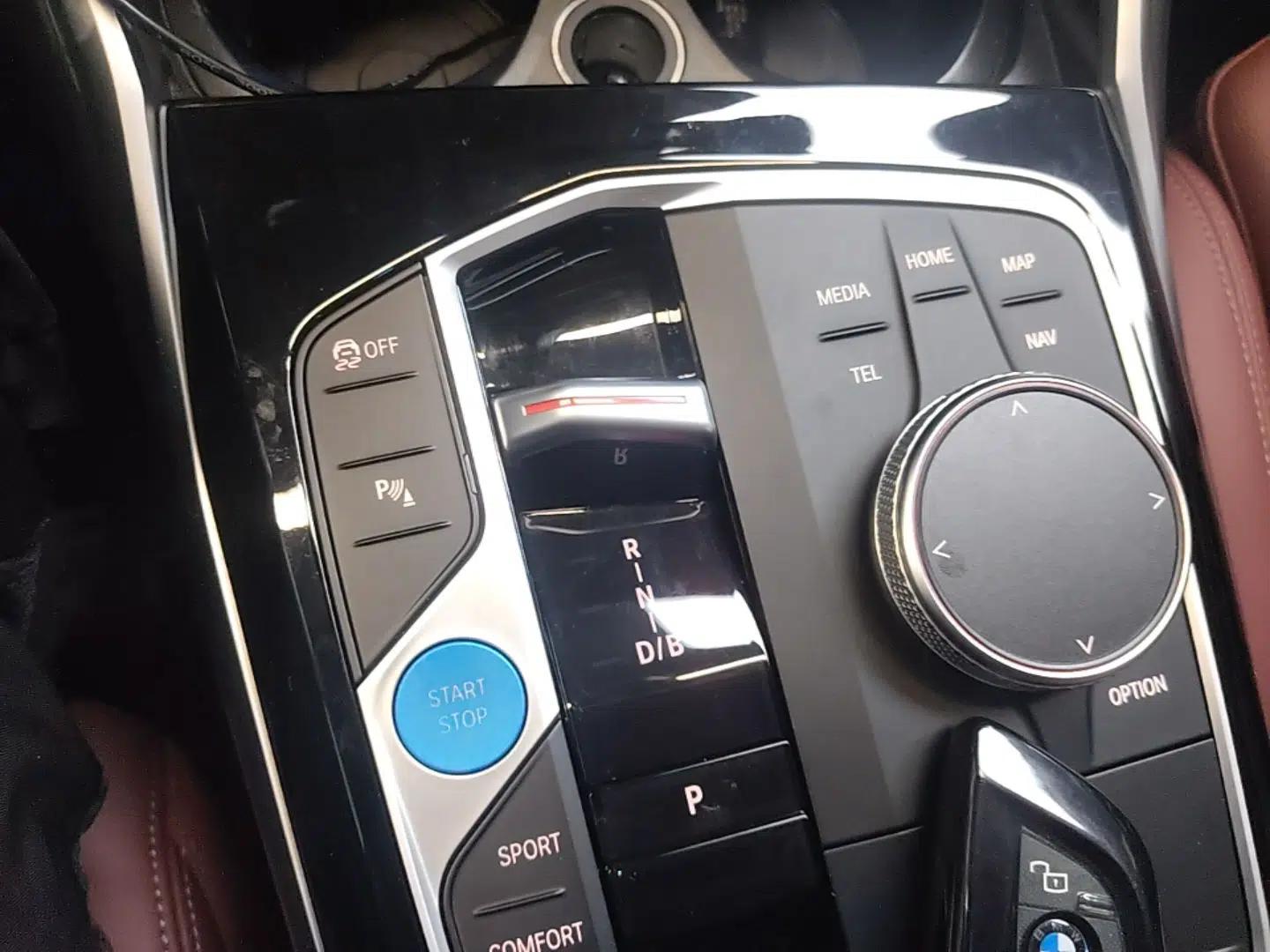 BMW i3 2022 eDrive 35 L — миниатюра 16