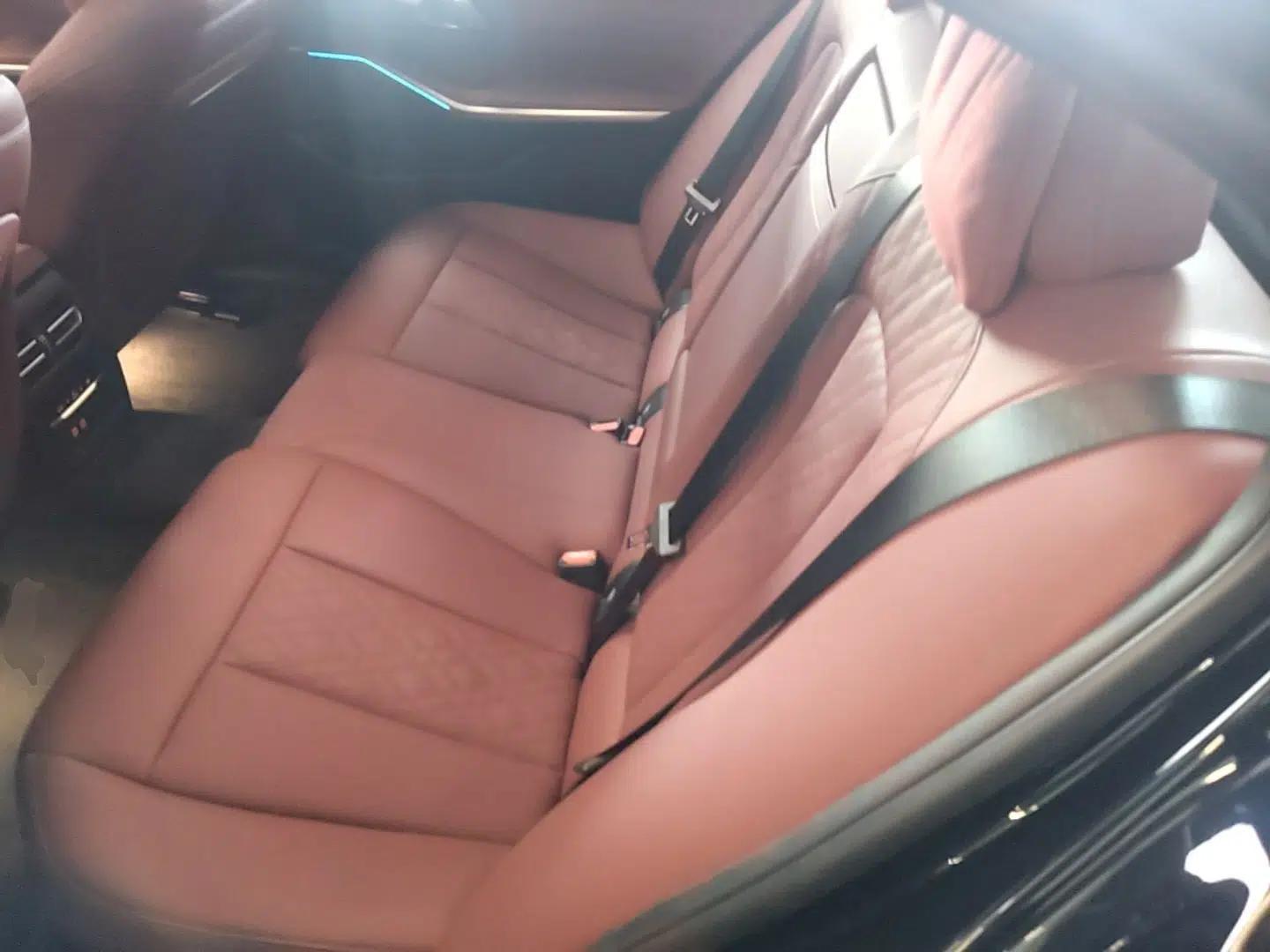 BMW i3 2022 eDrive 35 L — миниатюра 20