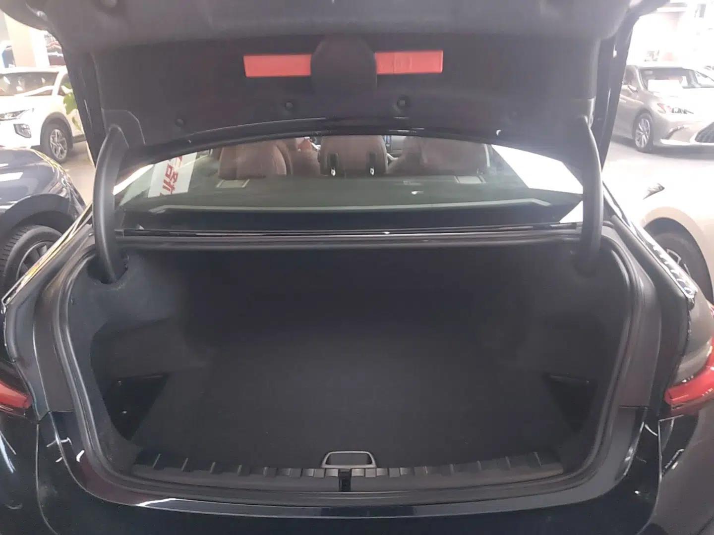 BMW i3 2022 eDrive 35 L — миниатюра 22