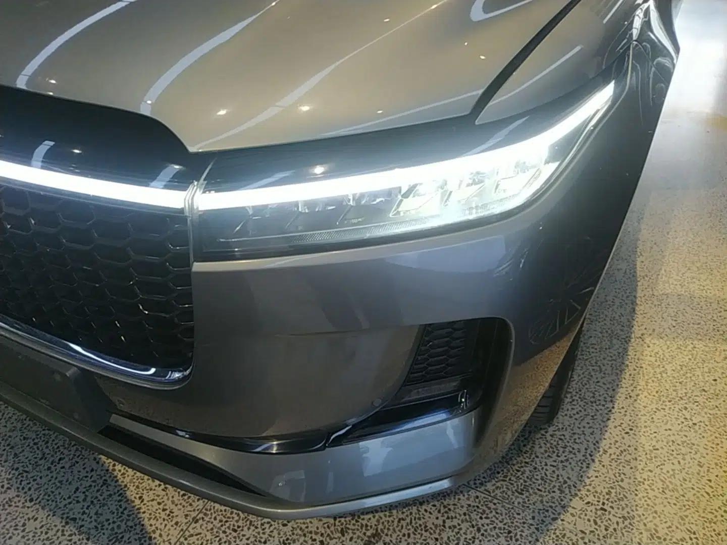 Li Auto ONE 2021 Extended-Range 6-Seater Version — миниатюра 8