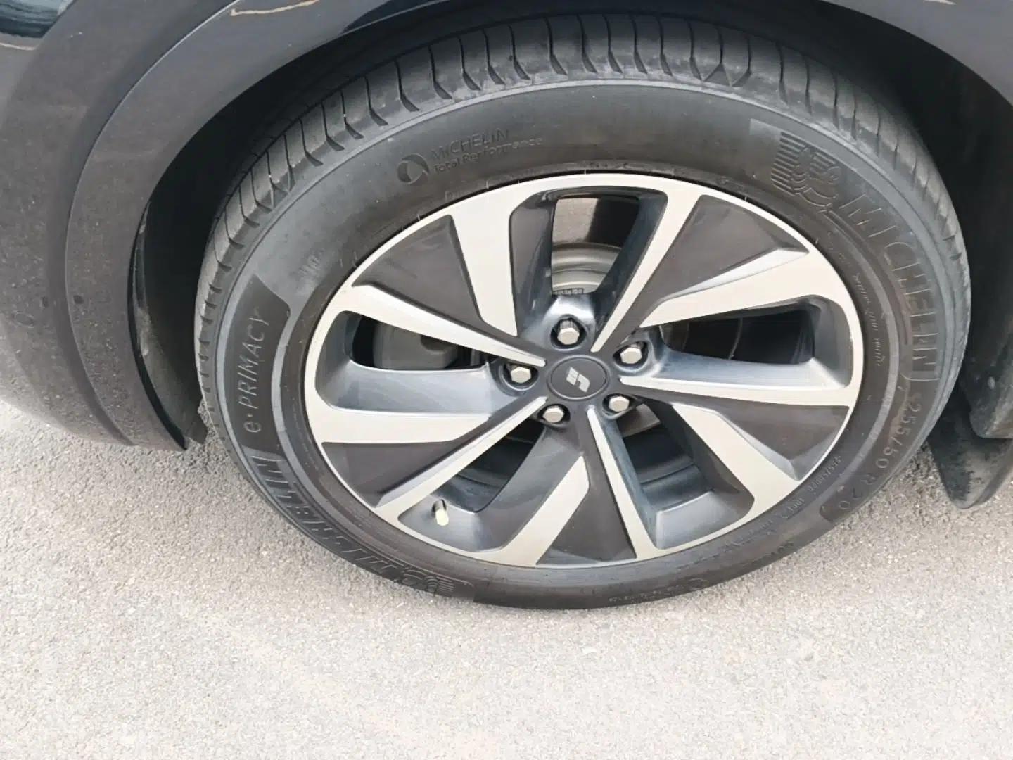 Li Auto ONE 2021 Extended-Range 6-Seater Version — миниатюра 10