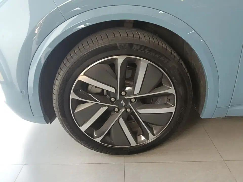 Li Auto L9 2022 Max model — миниатюра 10