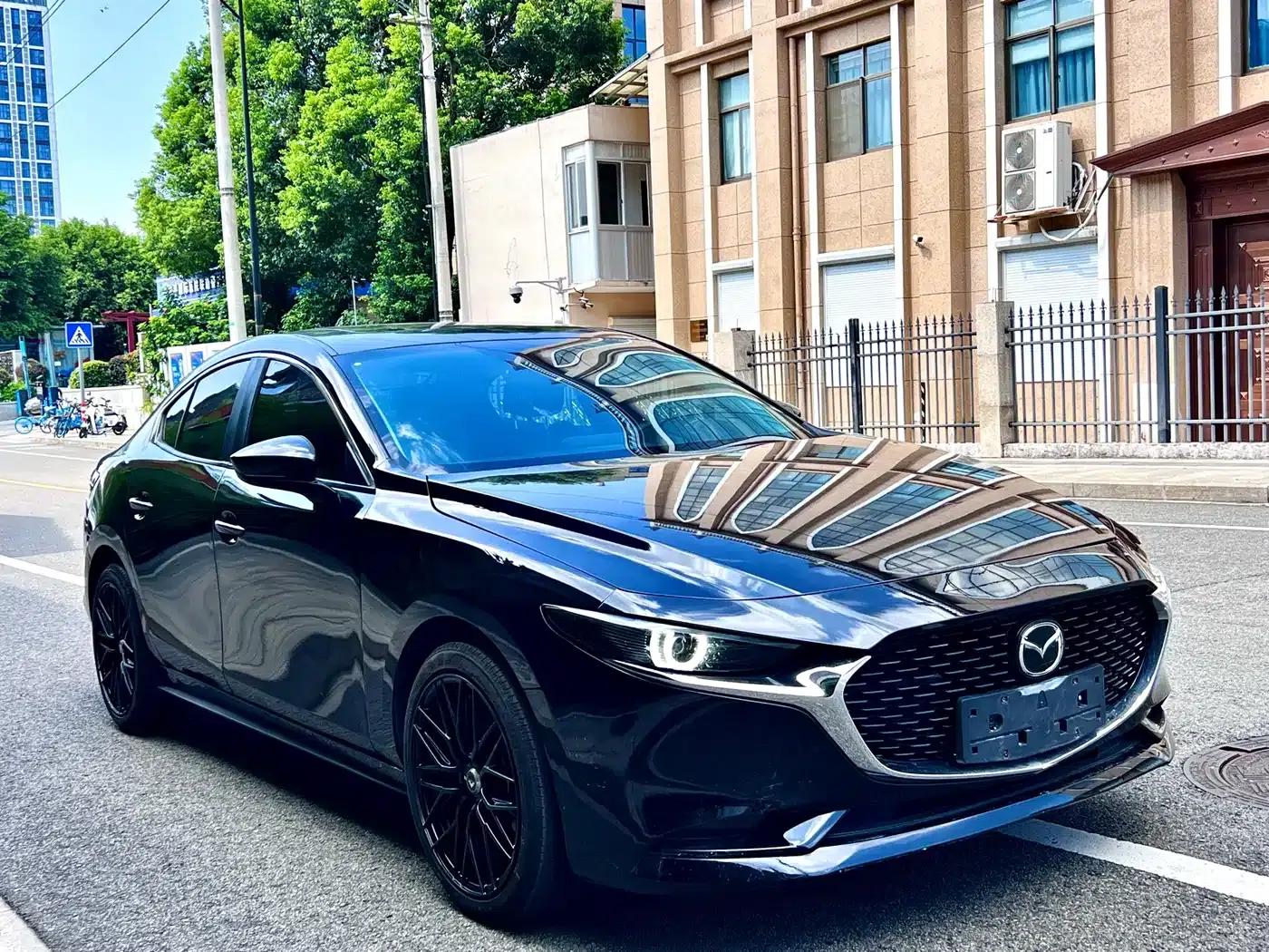 Mazda3 Axela 2023 2.0L Automatic Premium Edition — миниатюра 3