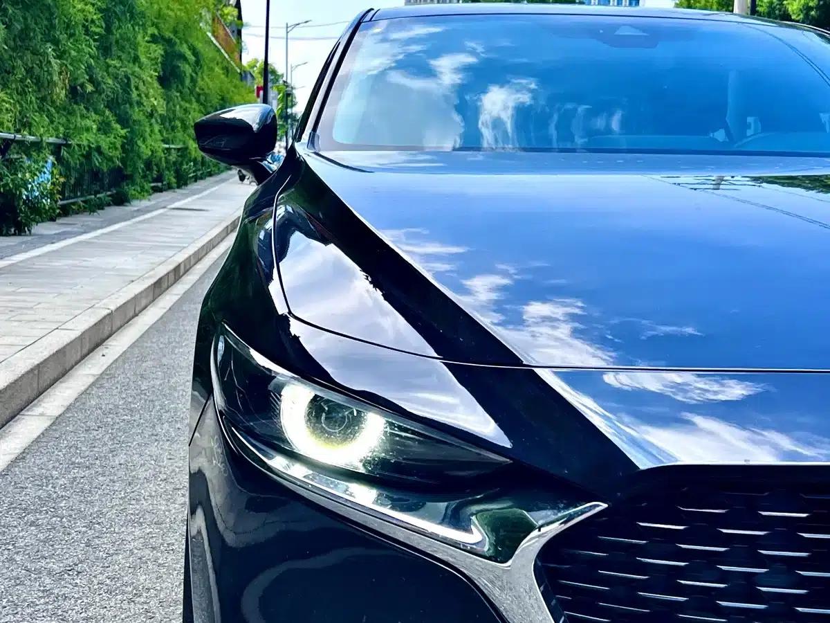 Mazda3 Axela 2023 2.0L Automatic Premium Edition — миниатюра 5