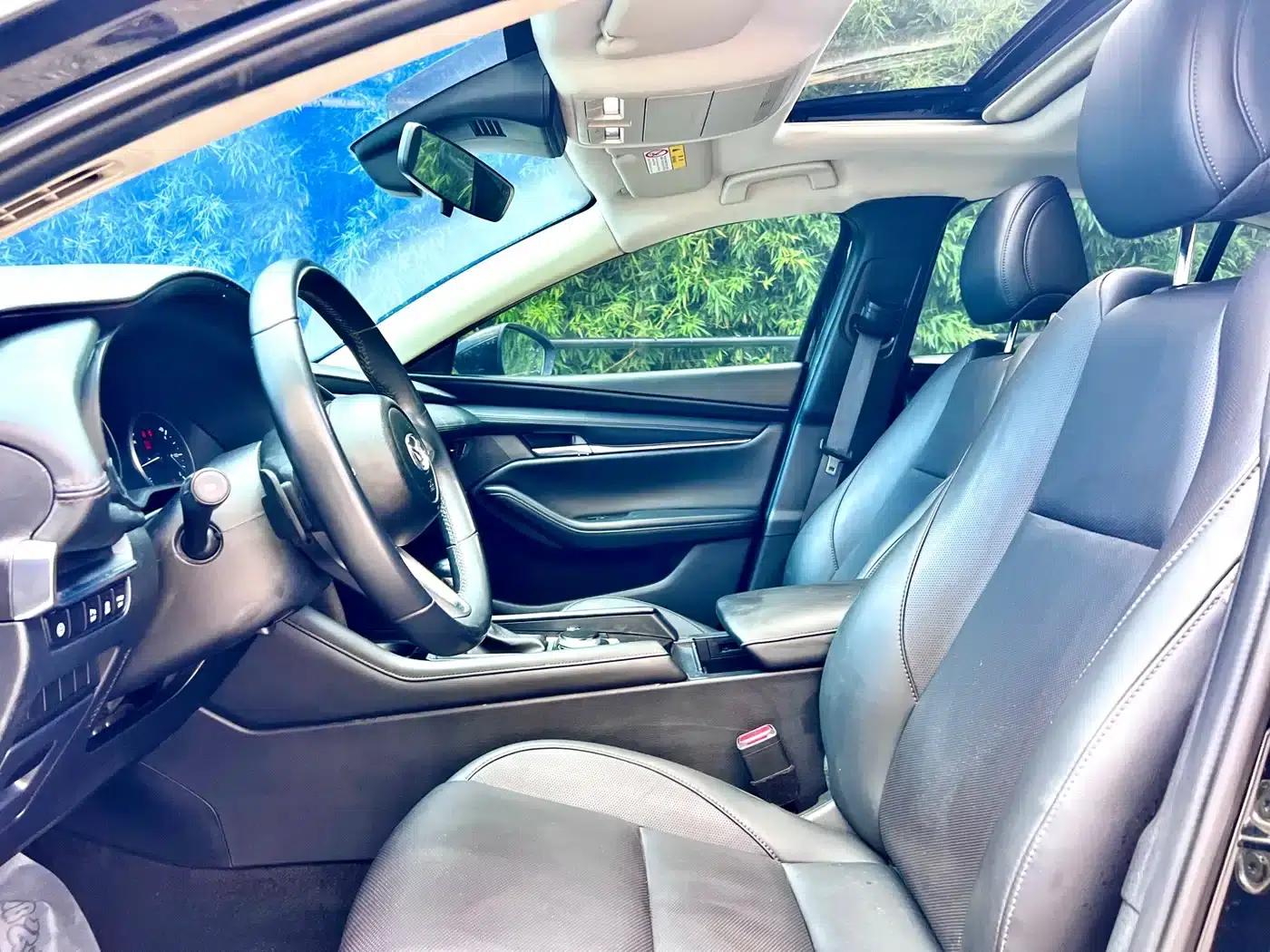 Mazda3 Axela 2023 2.0L Automatic Premium Edition — миниатюра 10