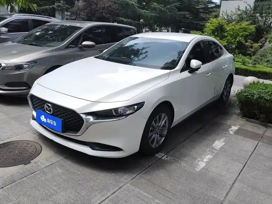 Mazda3 Axela 2021 2.0L Automatic E-Engine Edition — миниатюра 1