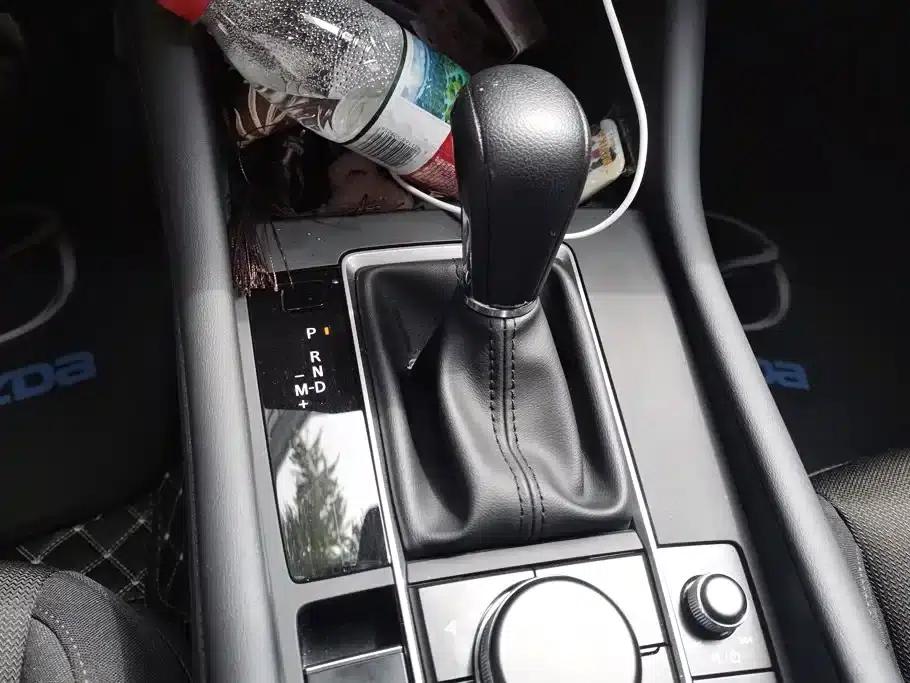 Mazda3 Axela 2021 2.0L Automatic E-Engine Edition — миниатюра 16