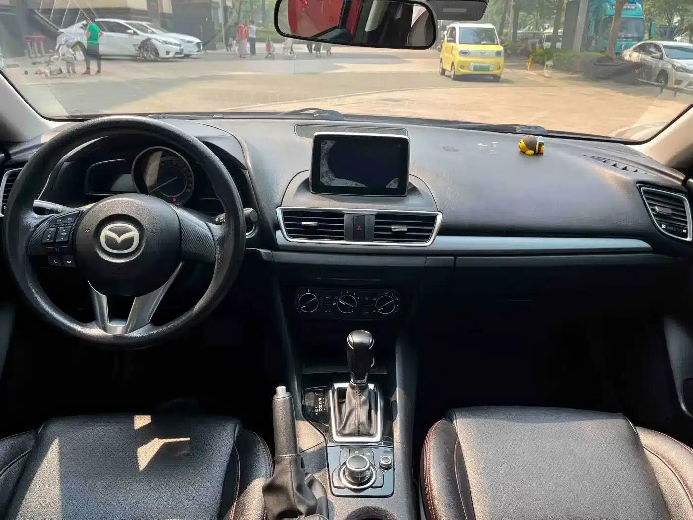 Mazda3 Axela 2017 Sedan 1.5L Automatic Luxury (China V Emission Standard) — миниатюра 5