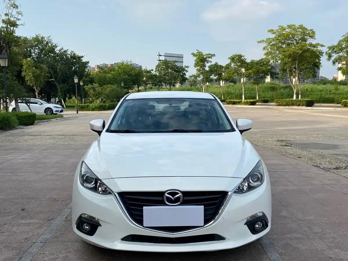 Mazda3 Axela 2016 Sedan 1.5L Manual Comfort — миниатюра 2