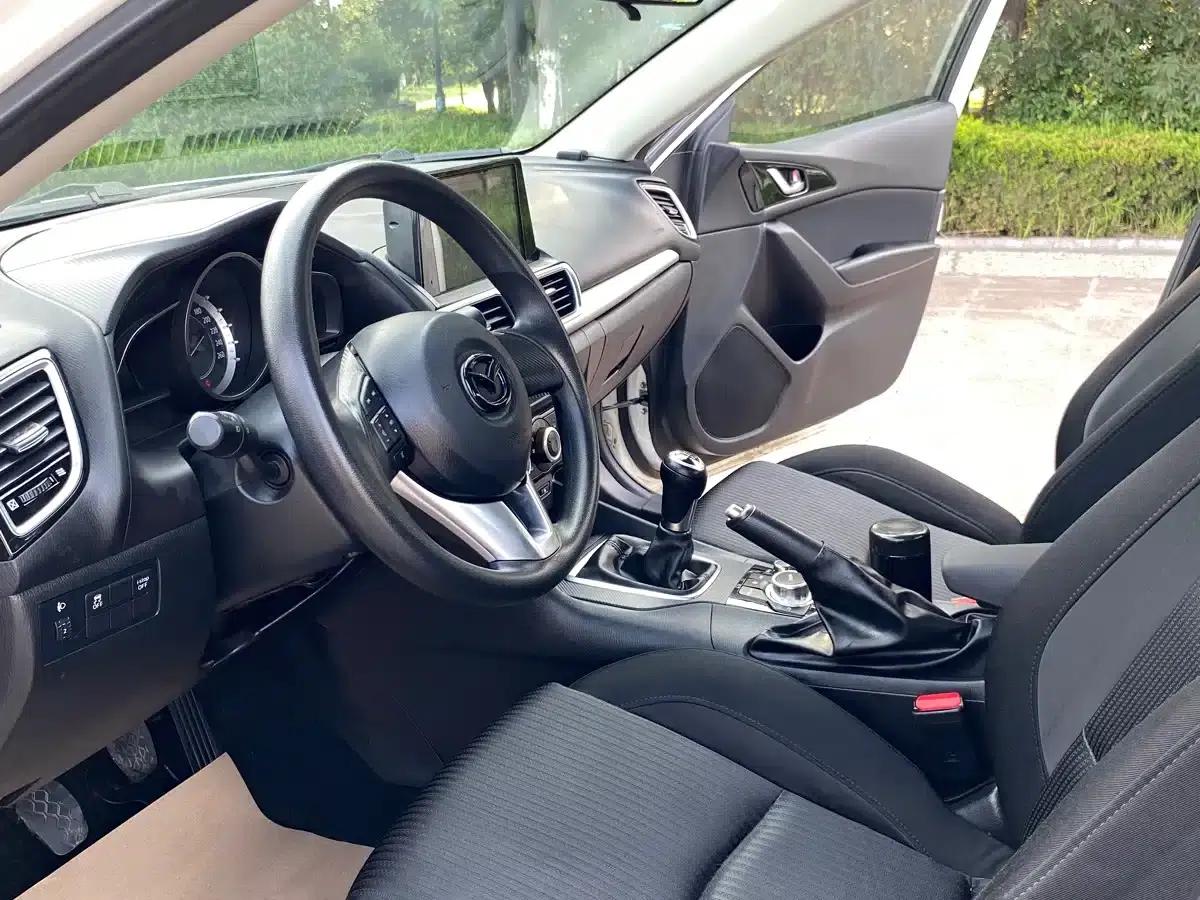 Mazda3 Axela 2016 Sedan 1.5L Manual Comfort — миниатюра 4
