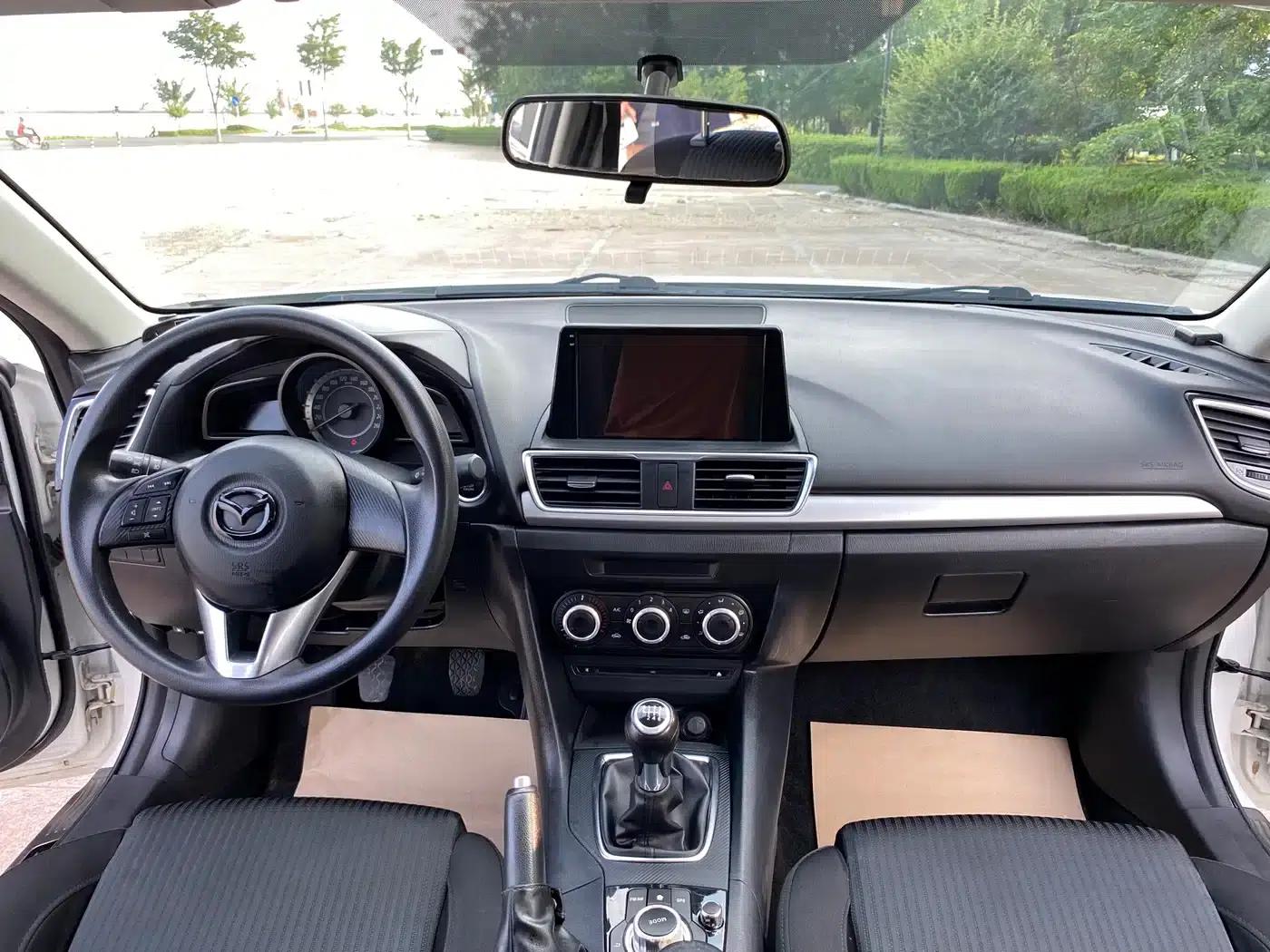 Mazda3 Axela 2016 Sedan 1.5L Manual Comfort — миниатюра 5