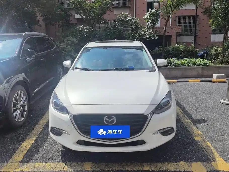 Mazda3 Axela 2017 Hatchback 2.0L Automatic Luxury Model (China V Emission Standard) — миниатюра 2