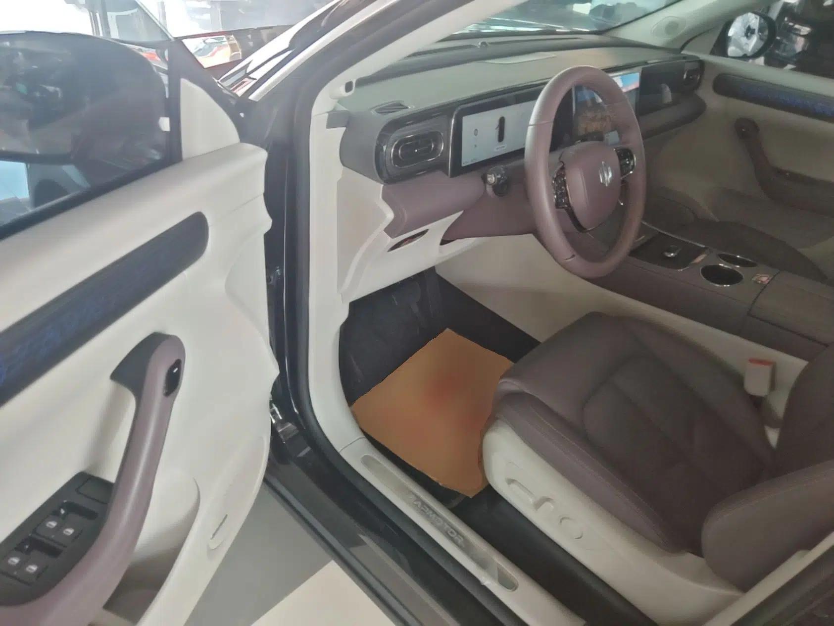 Leapmotor C11 2023 Pure Electric 500 Smart Edition — миниатюра 18