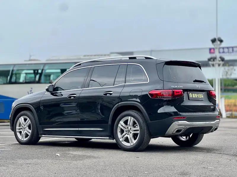 2023 Mercedes-Benz GLB 220 Dynamic — миниатюра 4