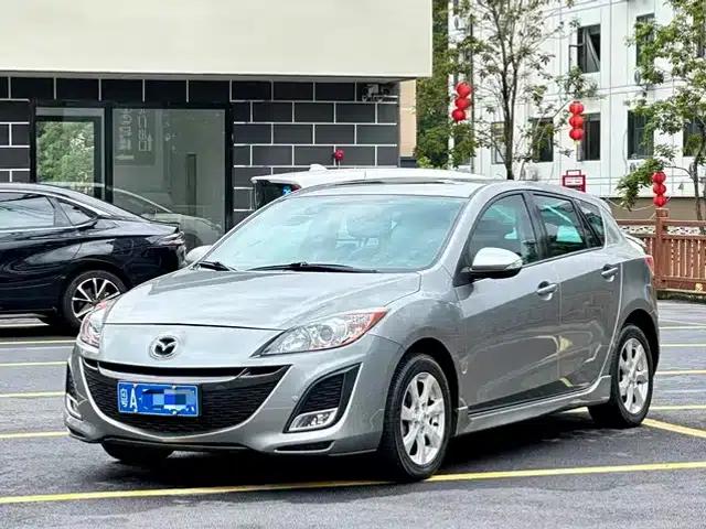 Mazda3 Axela 2012 Hatchback 2.0L Automatic Luxury