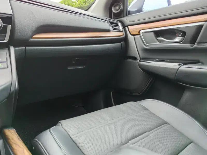 Honda CR-V 2017 240TURBO CVT 4WD Luxury Edition — миниатюра 28
