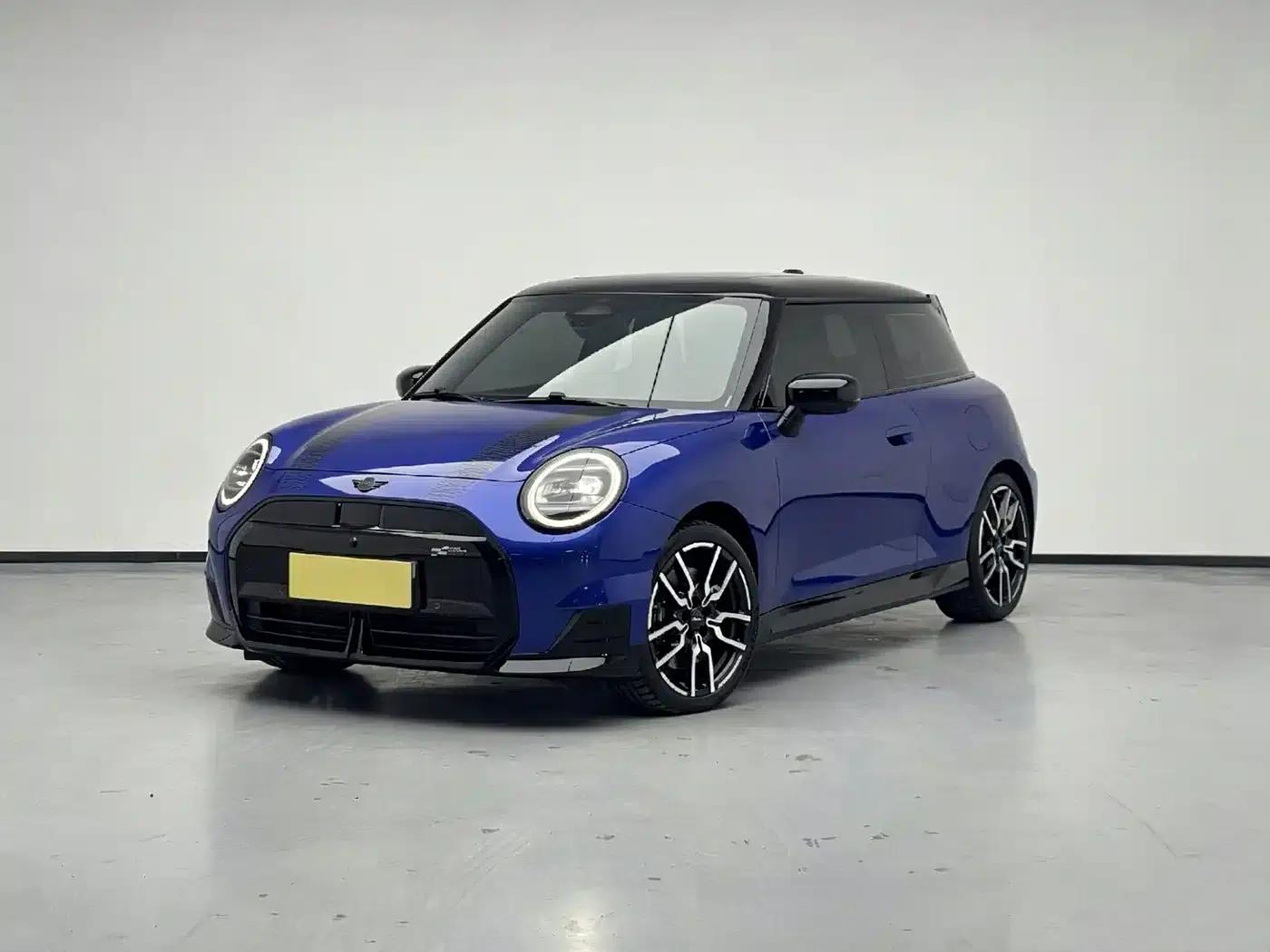 2024 Electric MINI Cooper SE Racer (452km) — миниатюра 1