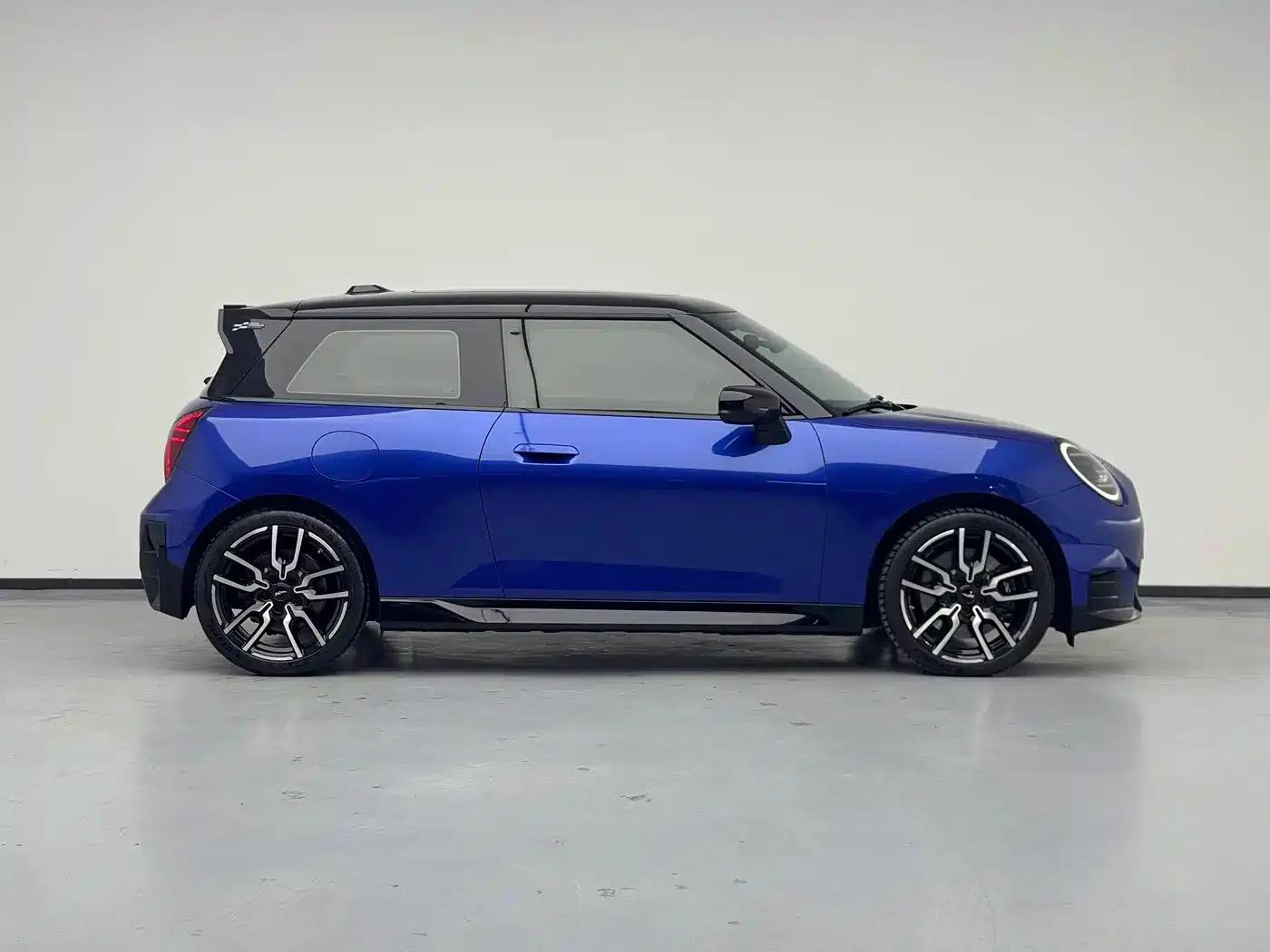 2024 Electric MINI Cooper SE Racer (452km) — миниатюра 9