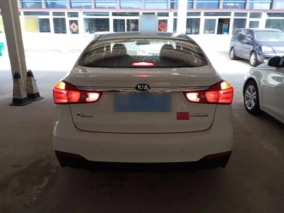 Kia K3 2015 1.6L Automatic GLS — миниатюра 5