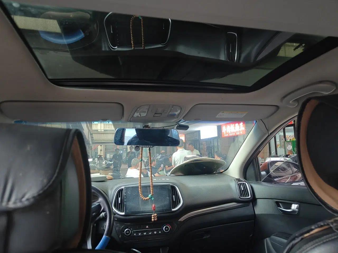 Kia KX3 2015 1.6L Automatic Two-Wheel Drive DLX — миниатюра 18