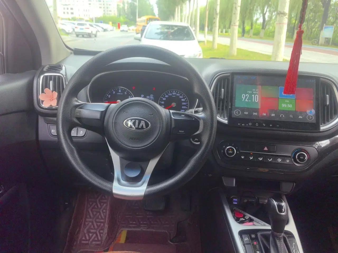 Kia KX3 2015 1.6L Automatic Two-Wheel Drive DLX — миниатюра 10