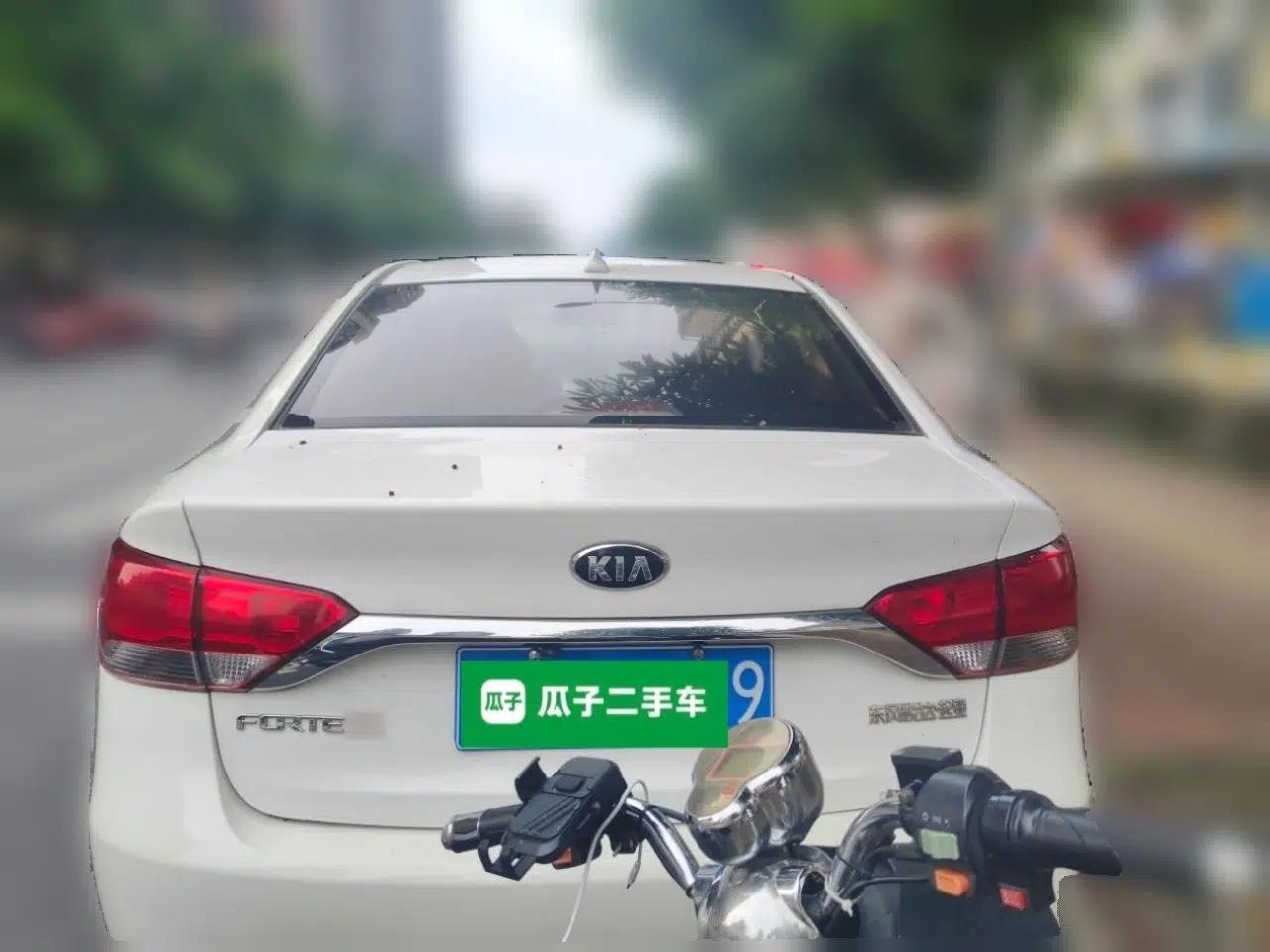 Kia Forte 2014 1.6L MT GL — миниатюра 5