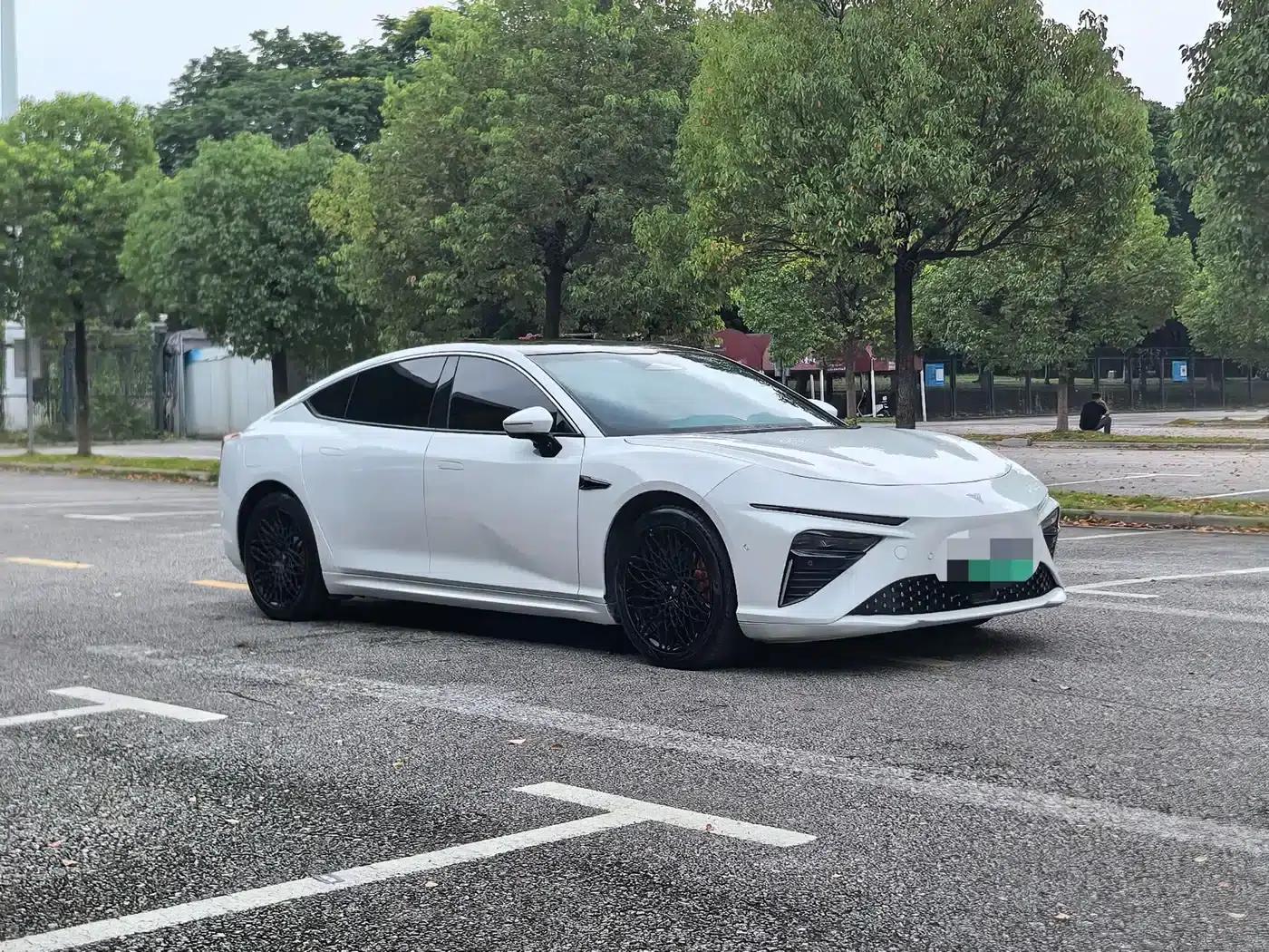 Nezha S 2022 Pure Electric 715km Rear-Wheel Drive Large Version — миниатюра 3