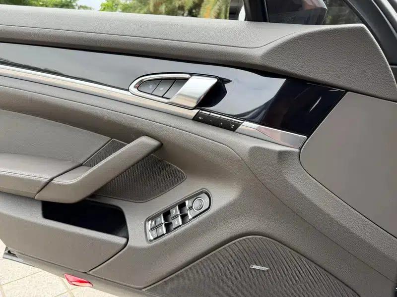 2014 Panamera 4 3.0T — миниатюра 17