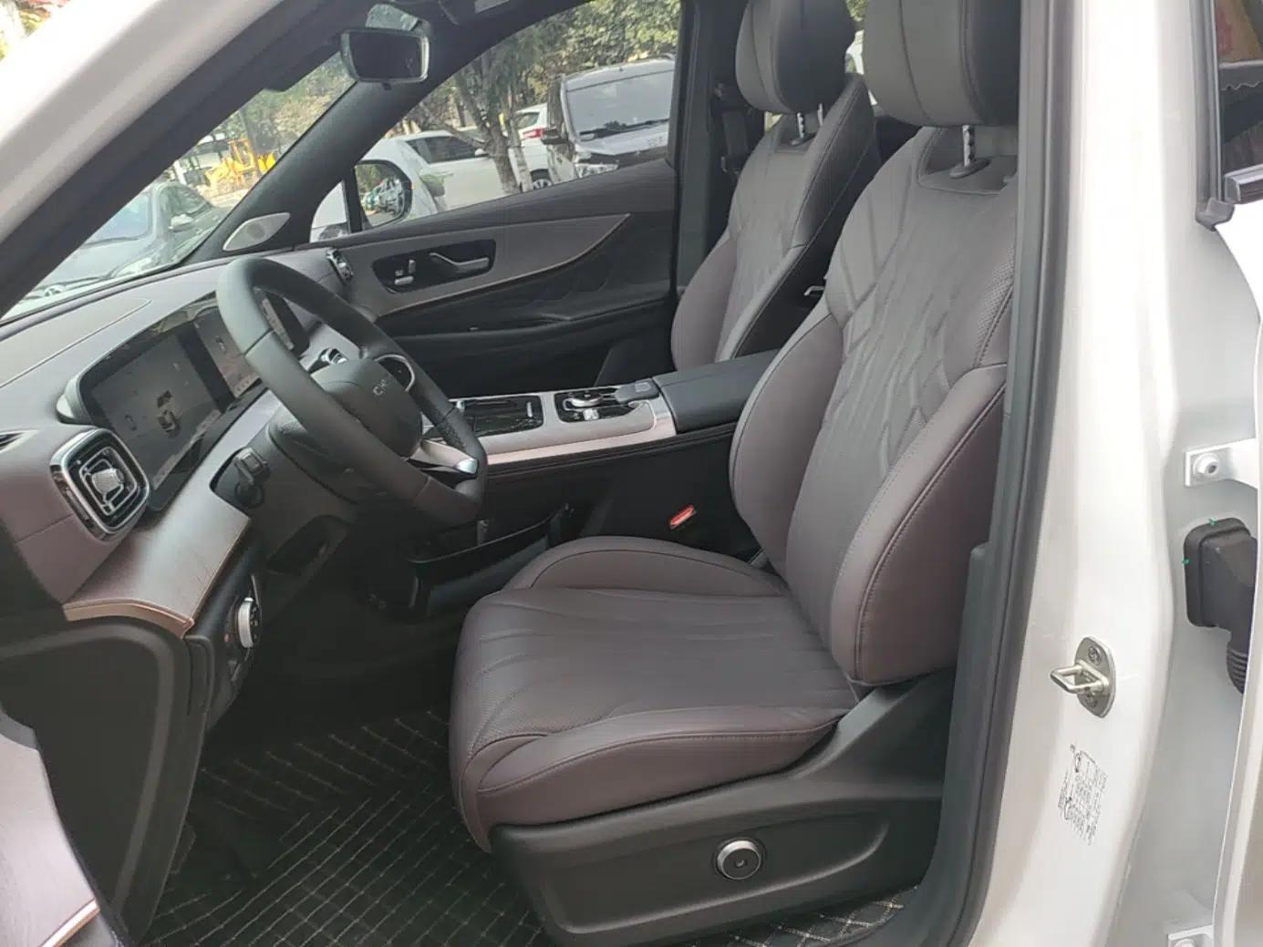 Chery Tiggo 9 2025 2.0T Automatic All-Wheel Drive Luxury Edition 5 Seats — миниатюра 17