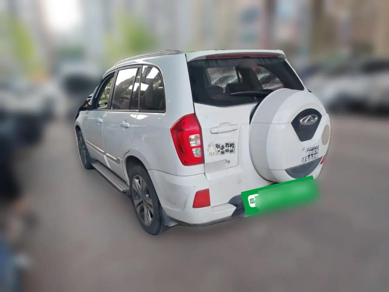 Chery Tiggo 3 2015 1.6L CVT ZhiShang Sport Edition — миниатюра 4