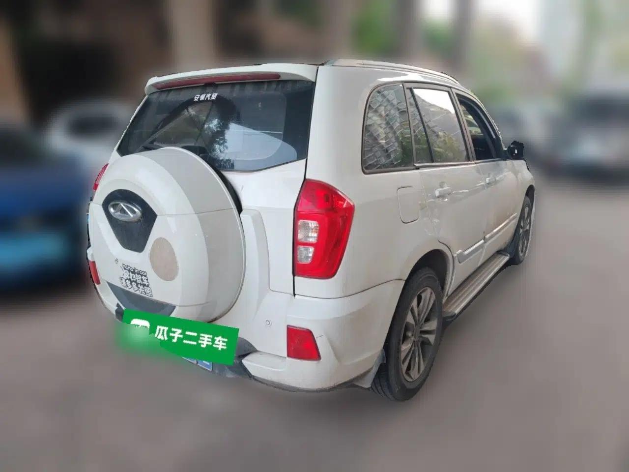 Chery Tiggo 3 2015 1.6L CVT ZhiShang Sport Edition — миниатюра 6