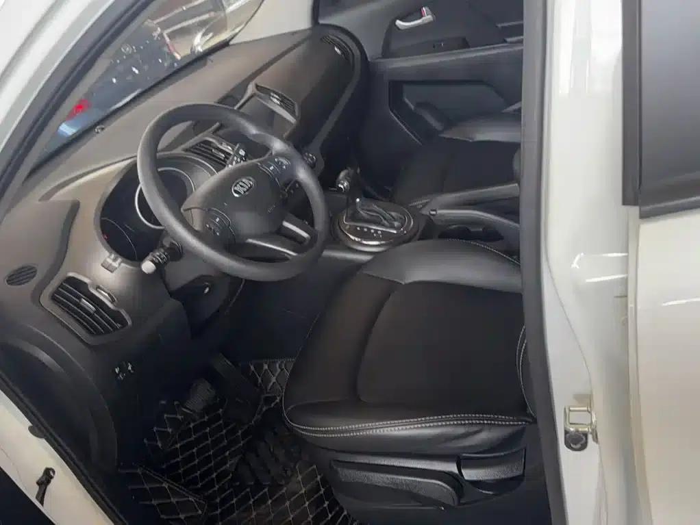 2016 Kia Sportage 2.0L Automatic 2WD GL — миниатюра 8