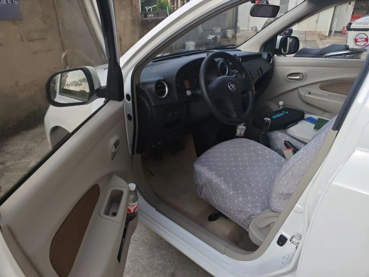 Venucia R30 2016 1.2L Manual Enjoyment Edition — миниатюра 16