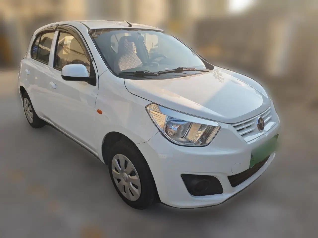 Venucia R30 2016 1.2L Manual Enjoyment Edition — миниатюра 3