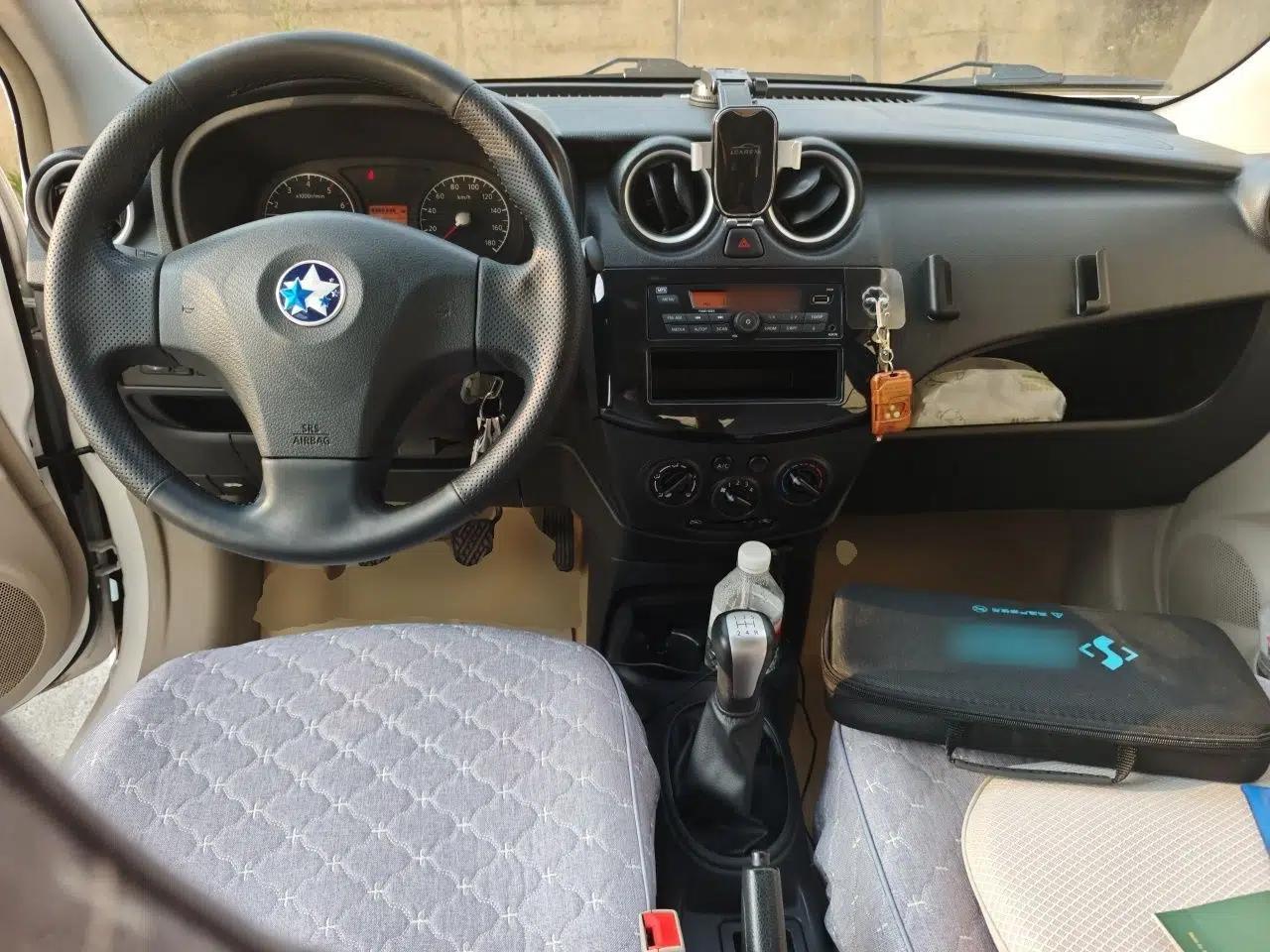 Venucia R30 2016 1.2L Manual Enjoyment Edition — миниатюра 9