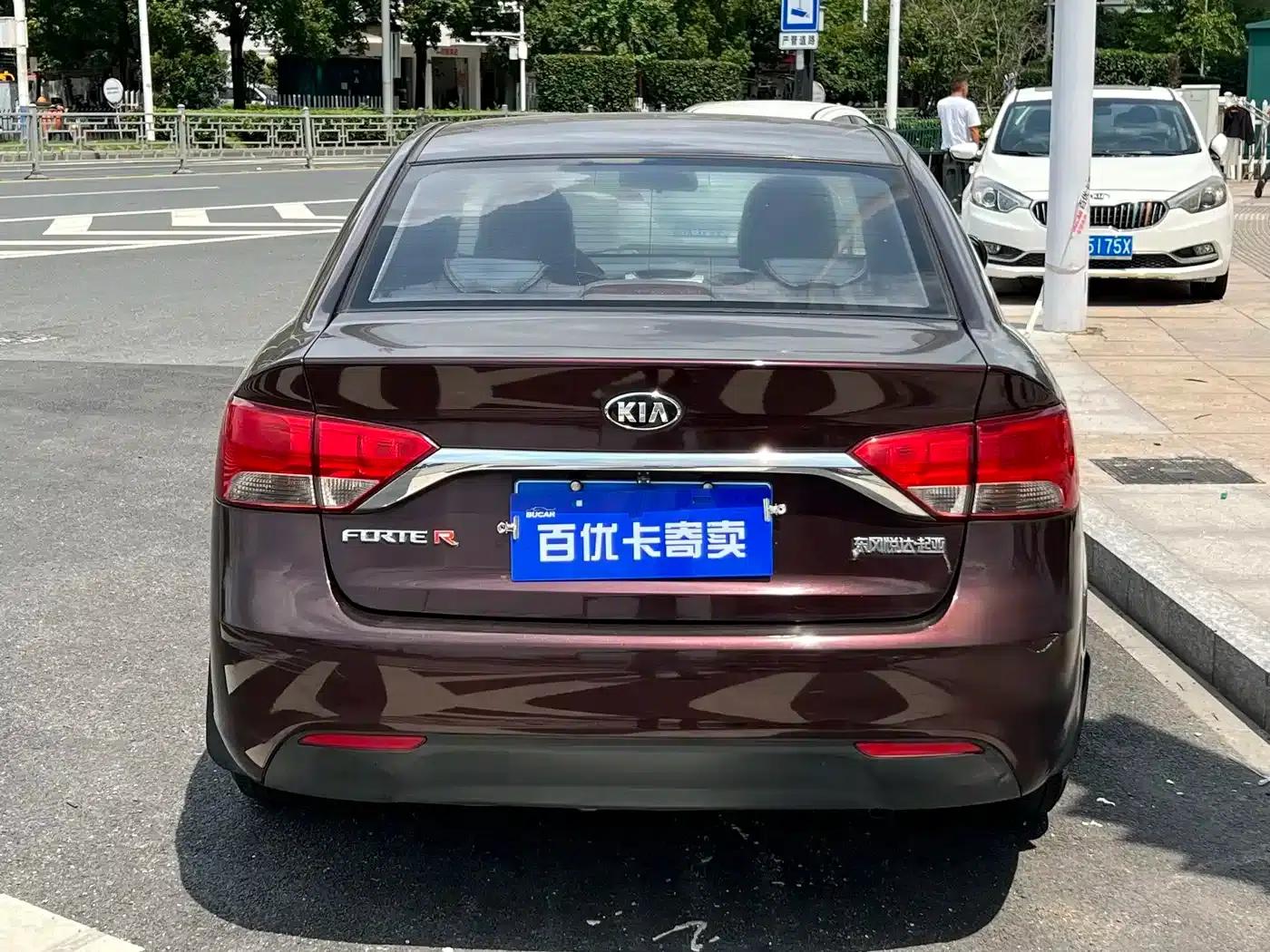 2014 Forte 1.6L MT GL — миниатюра 5