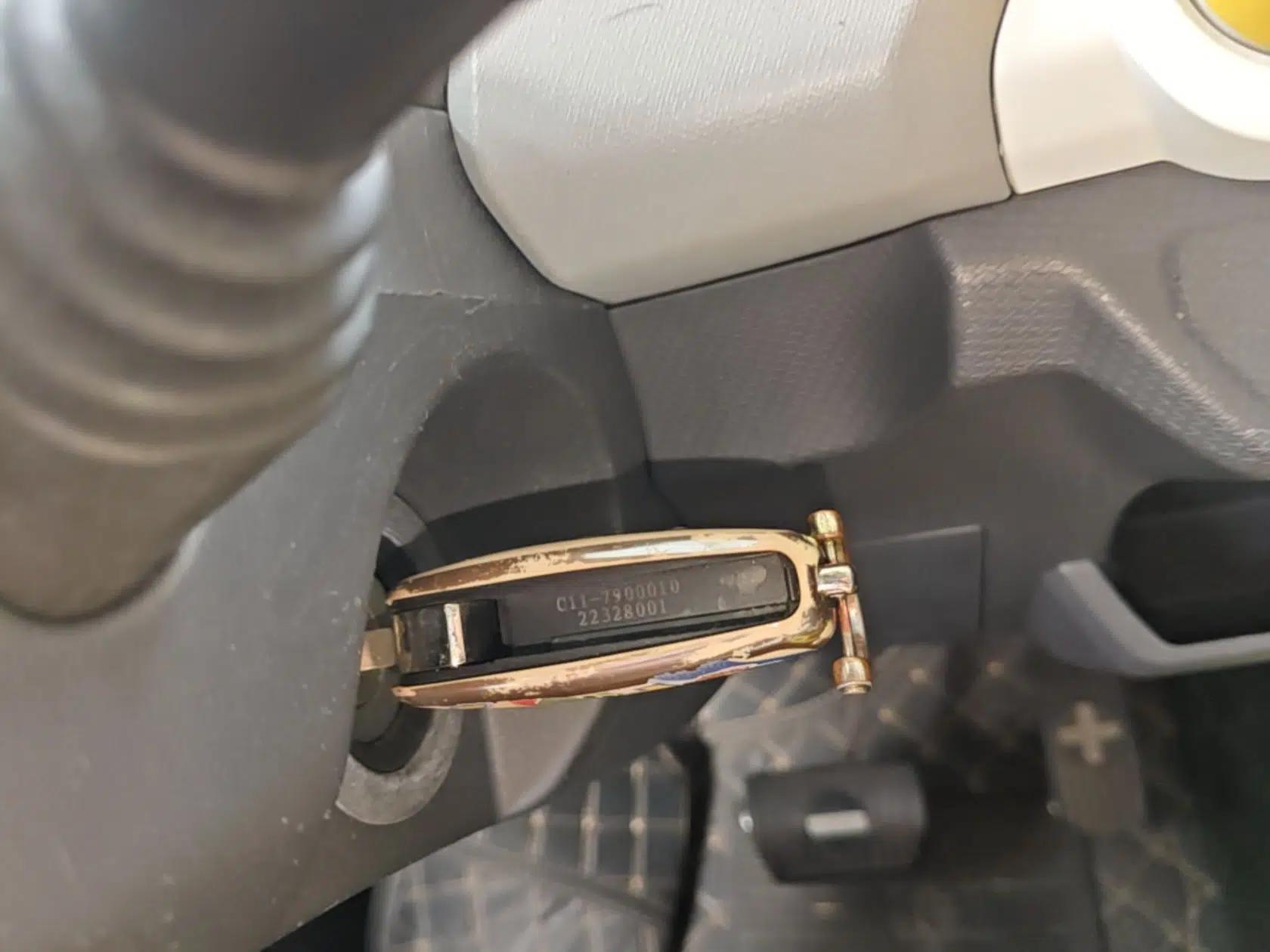 Chery QQ Ice Cream 2022 170km Sundae Phosphate Lithium-Ion — миниатюра 28